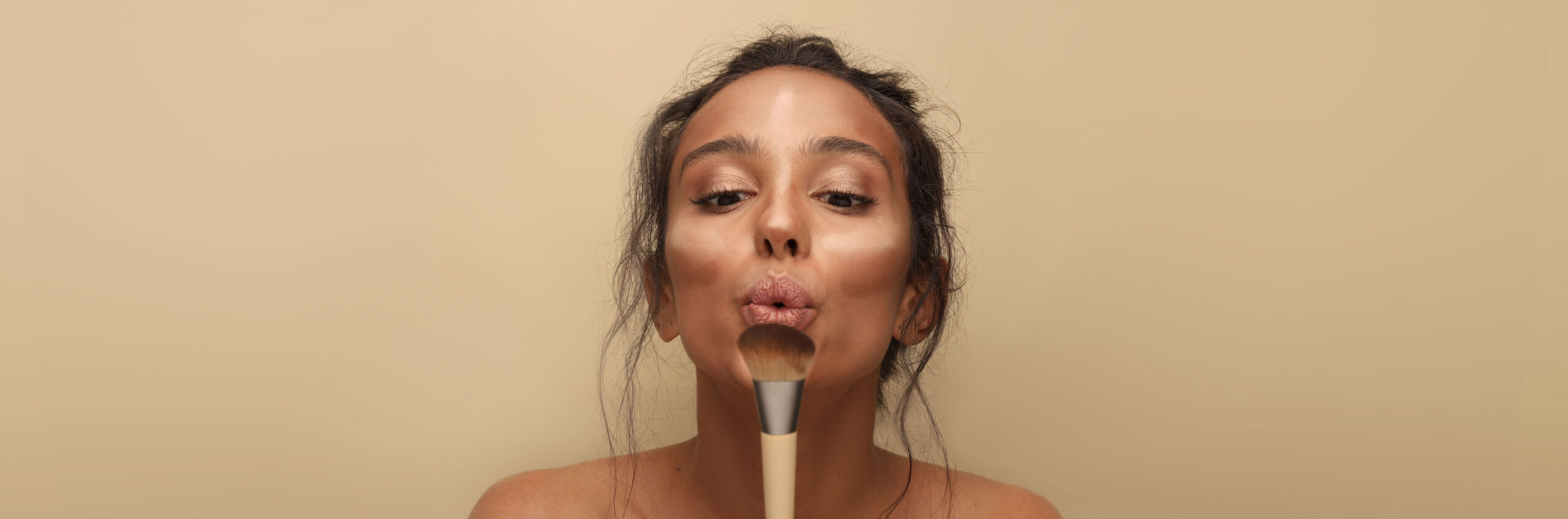 Makeup for Family Photoshoot | 13 Best Tips