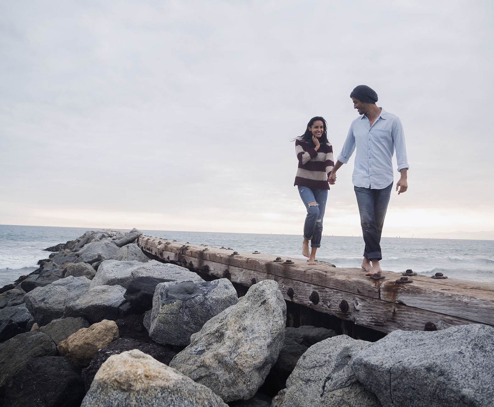What to Wear for Engagement Photos