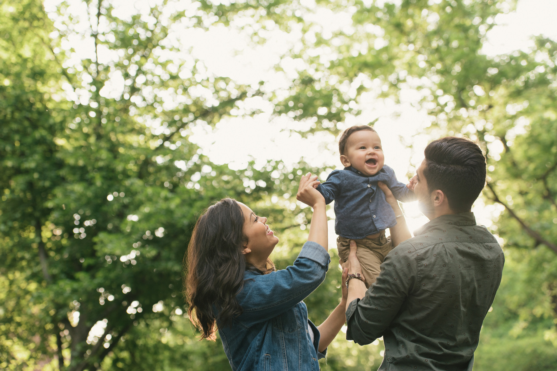 Outdoor Newborn Family Photography