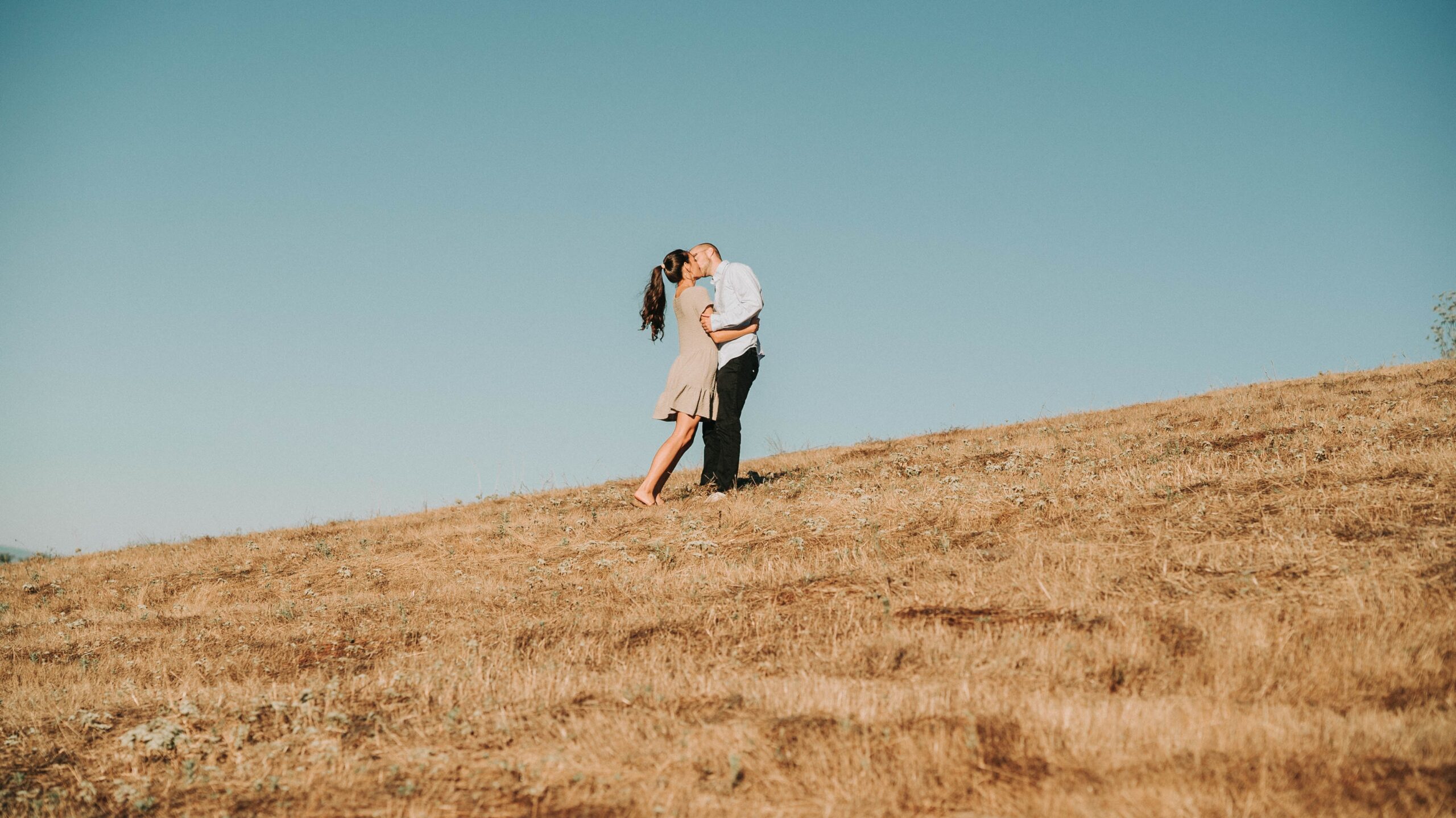 Engagement Photos - What to Wear